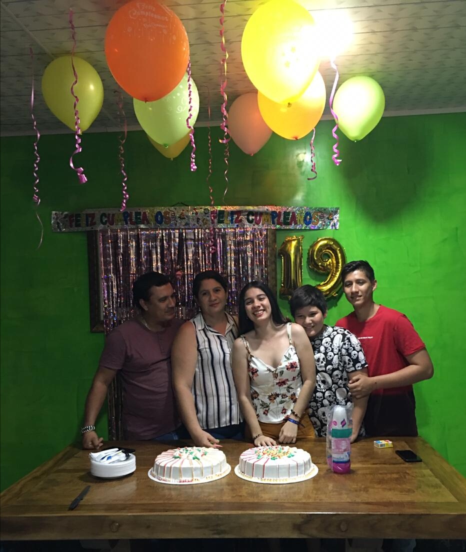 Carlos Falla, Yohana Tamayo, Catalina Falla Tamayo, cumpleañera, Juan David Falla y Juan Jose Falla.
